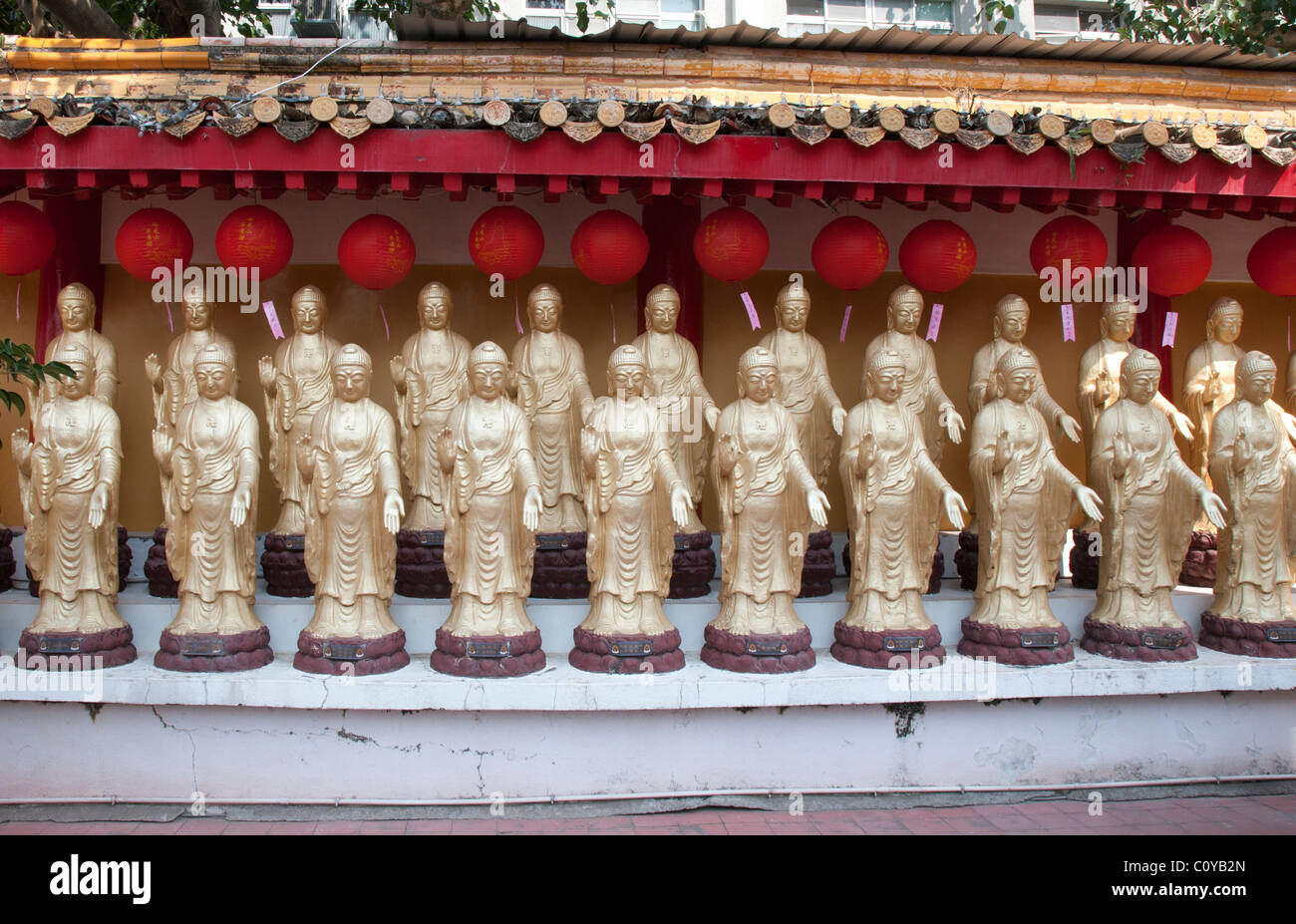 Statues de Bouddha au monastère Fo Guang Shan Banque D'Images