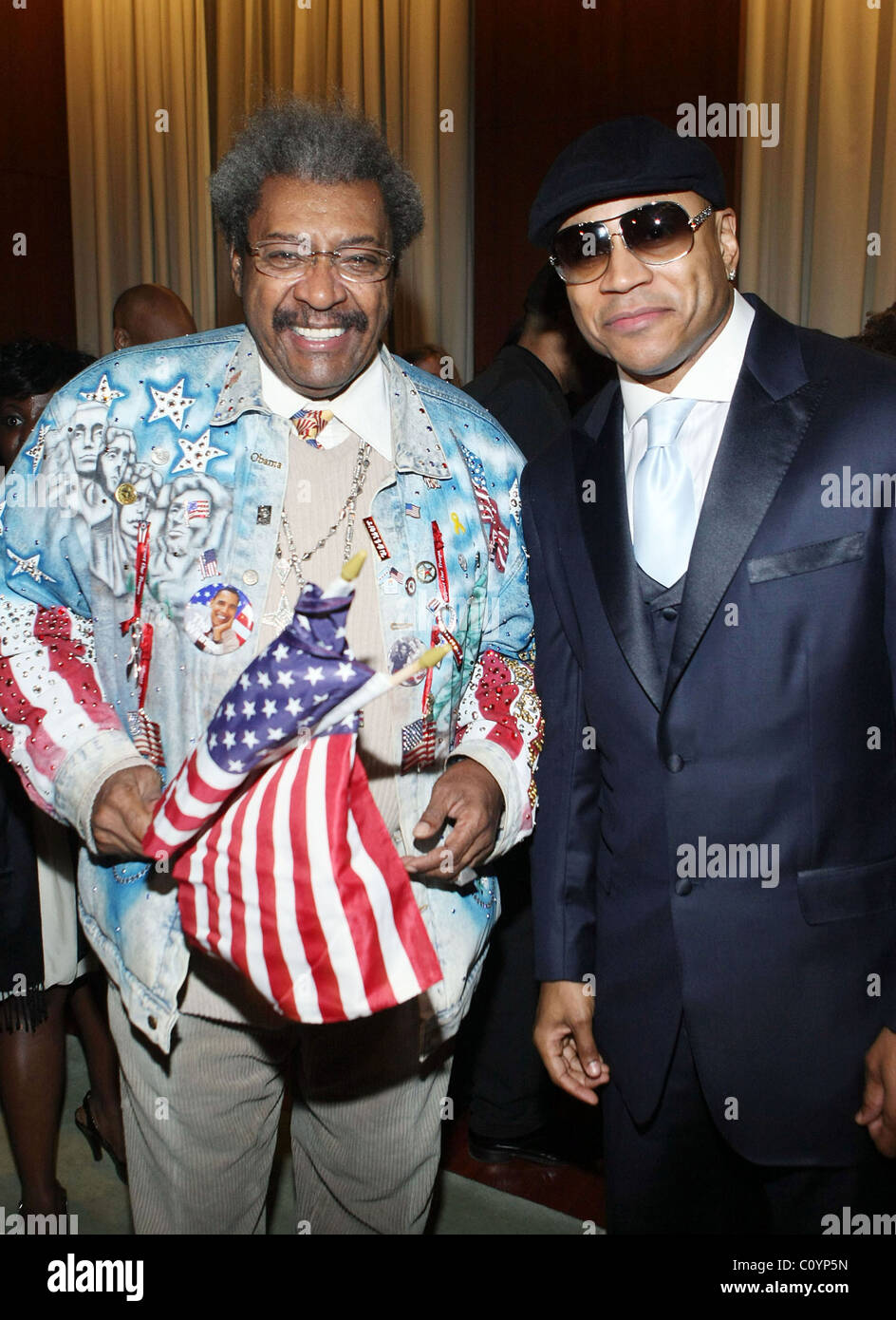 Don King et LL Cool J L'Inauguration Hip Hop ballon tenu à l'Harman Center for the Arts, Hennessey Lounge Washington, DC, Banque D'Images