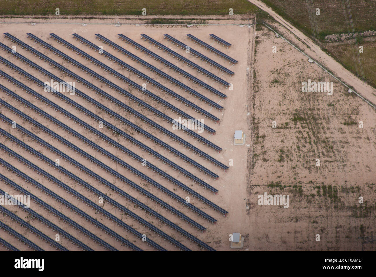 Panneaux solaires Espagne marché coin ensoleillé chaud et sec l'électricité l'énergie verte l'énergie durable de l'environnement environnement Banque D'Images