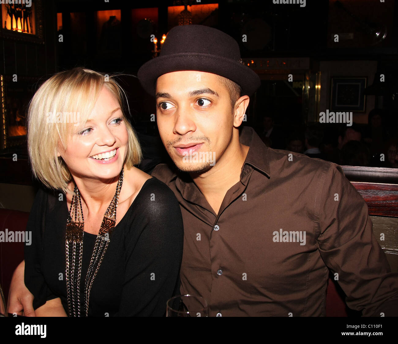 Slaï et Jade Jones assister au Cabaret Chickenshed fundraiser au Hard Rock Café, Park Lane Londres, Angleterre - Banque D'Images