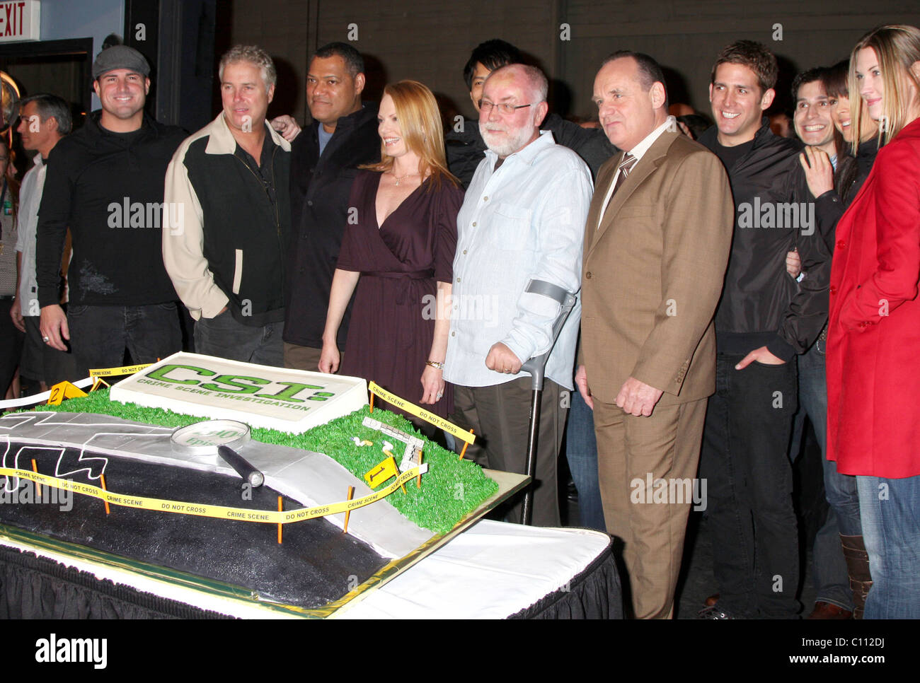 George Eads, William Petersen, Lawrence Fishburne , Marg Helgenberger assister à la célébration du 200e épisode de CSI tenue à la Banque D'Images