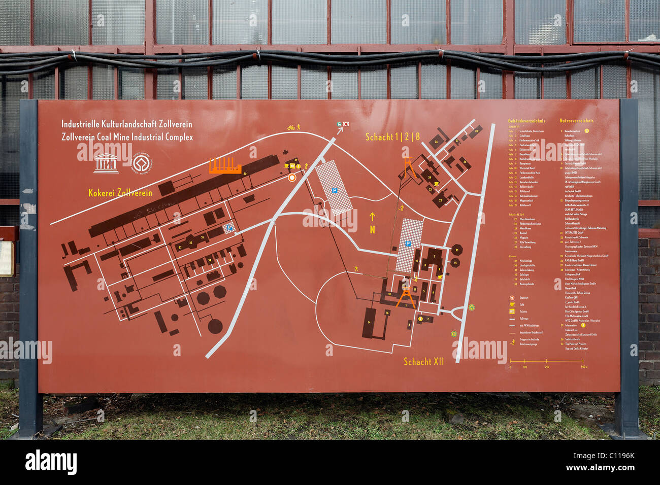 Complexe industriel de la mine de charbon de Zollverein, Conseil de l'information avec un plan de site, Essen-Stoppenberg, Ruhr, Rhénanie du Nord-Westphalie Banque D'Images