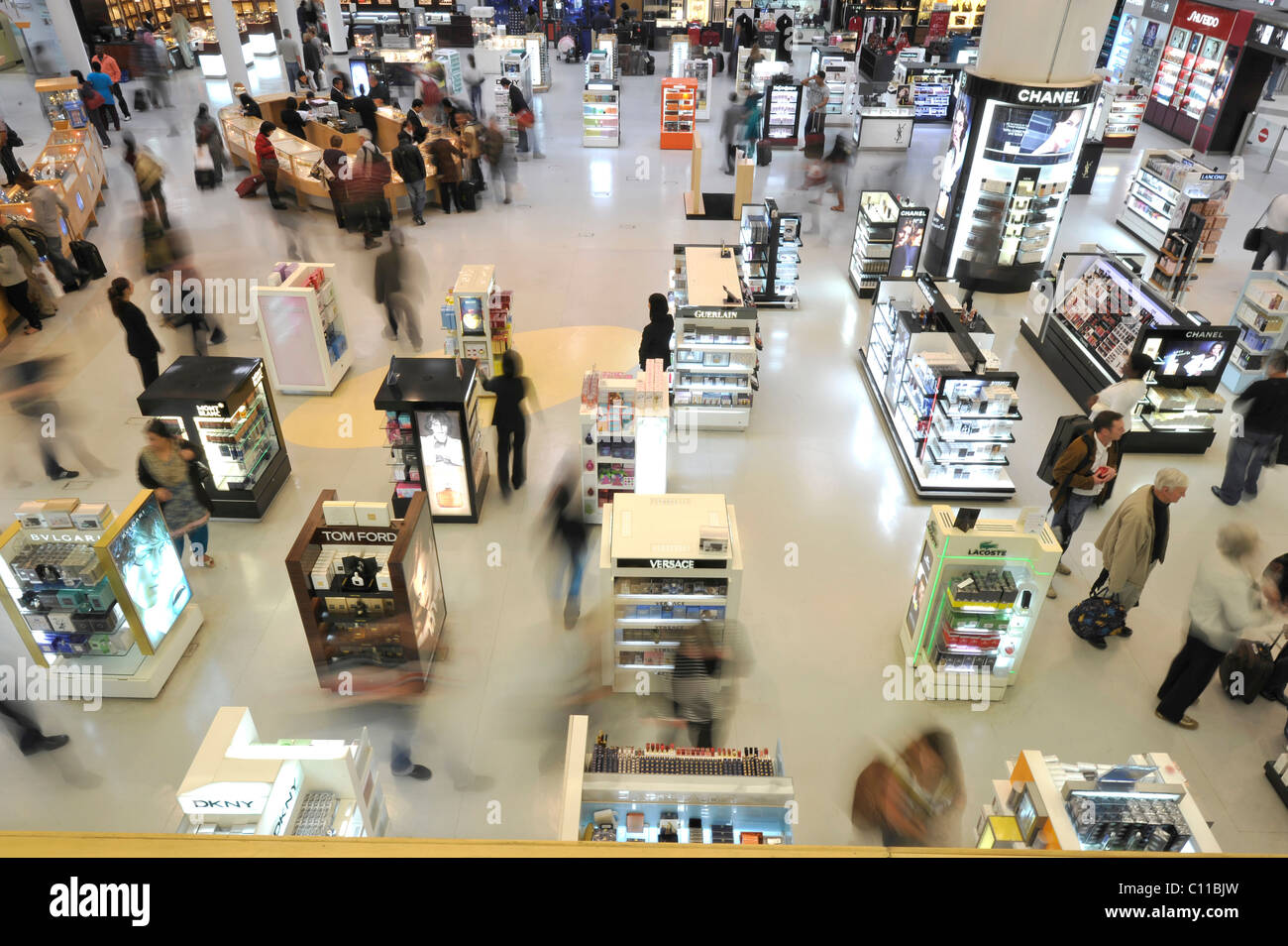 Duty-free zone, l'Aéroport International de Doha, Doha, Qatar, en Asie Banque D'Images