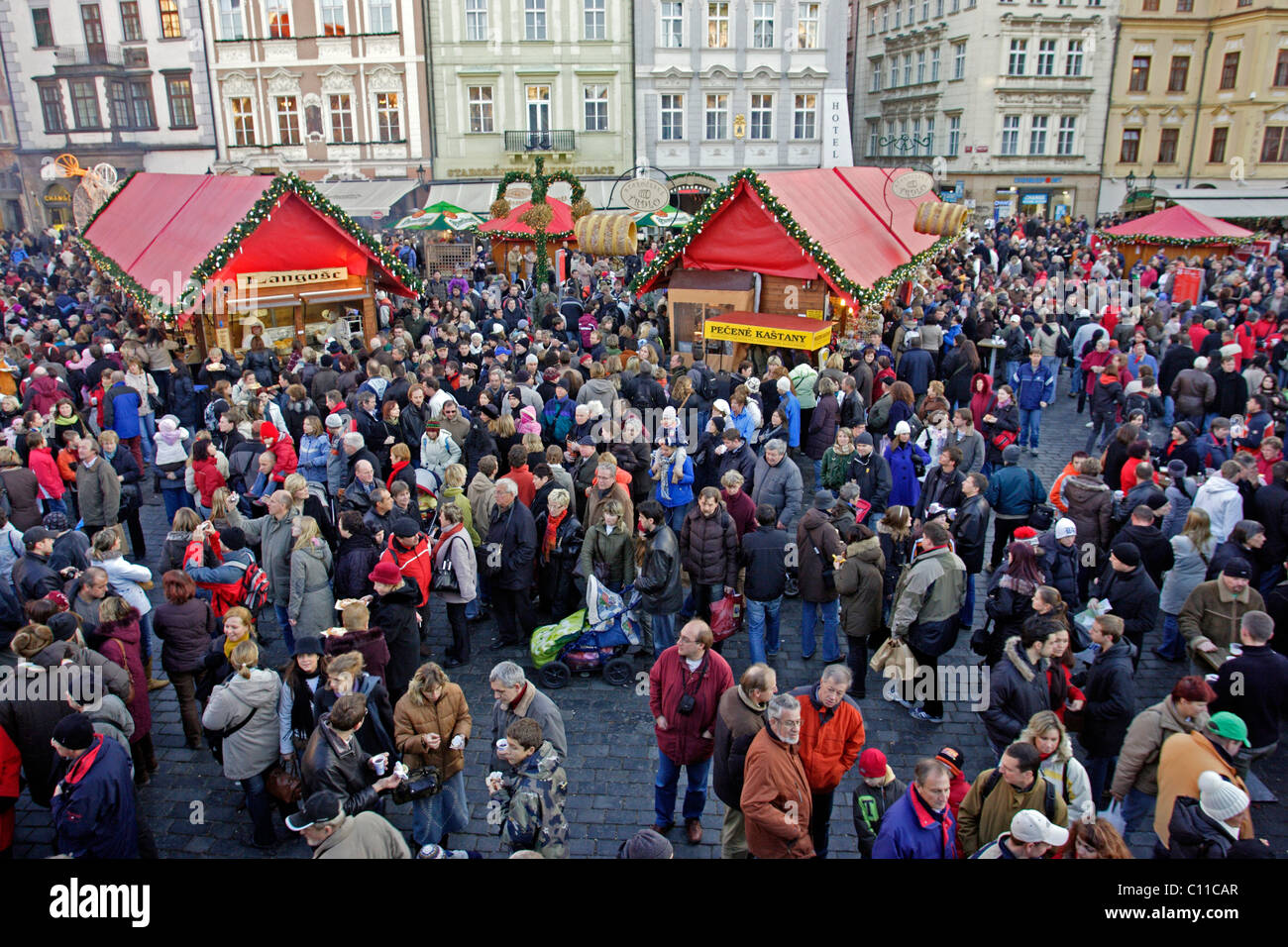 Marché de Noël, Place de la Vieille Ville, Prague, République Tchèque, Europe Banque D'Images