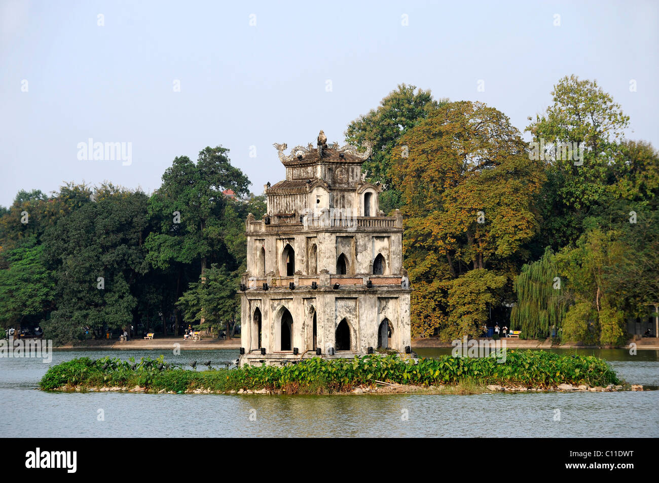 Thap Rua, la Tour de la tortue, le lac Hoan Kiem, Hanoi, Vietnam du Nord, Vietnam, Asie du Sud, Asie Banque D'Images