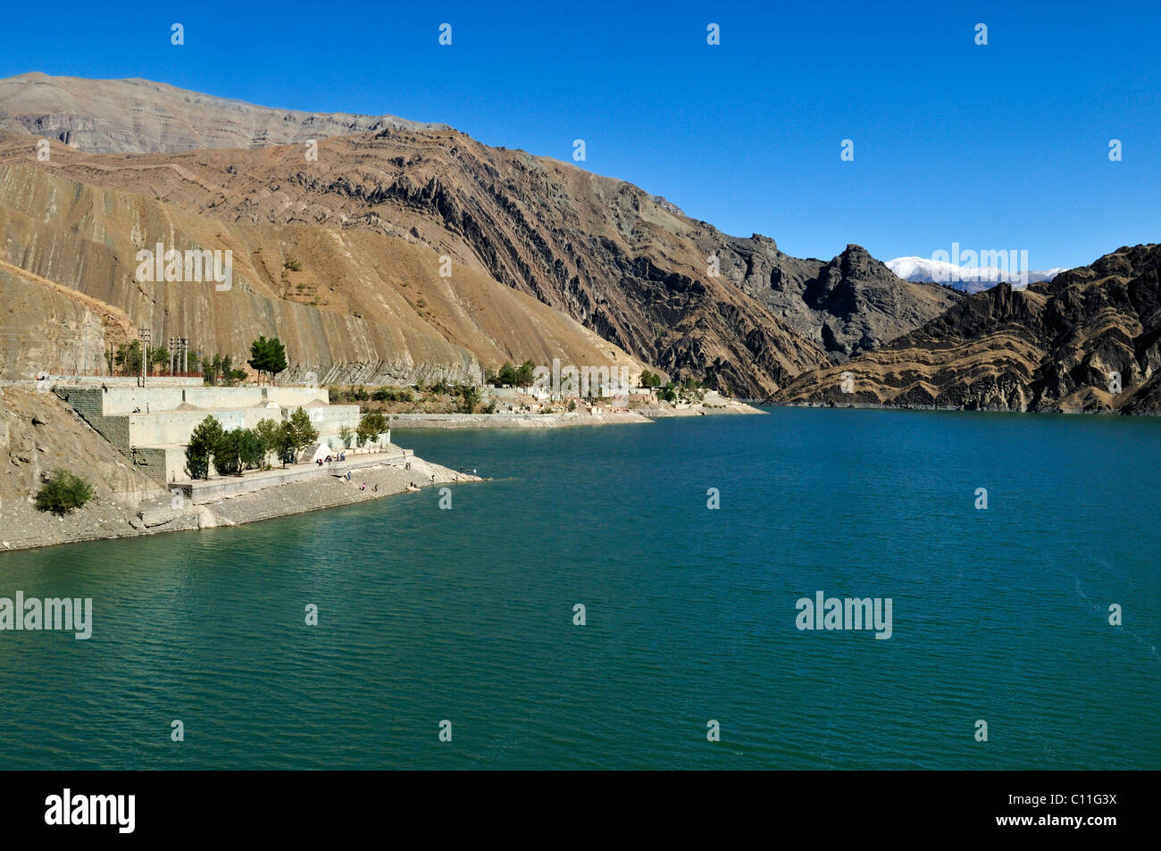 Réservoir d'eau à Amir Kabir montagnes Alborz, en Iran, en Perse, en Asie Banque D'Images