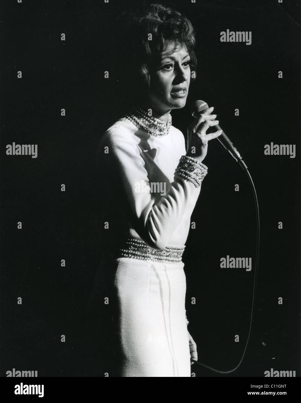 CATARINA VALENTE, chanteuse franco-italienne en 1970. Photo Tony Gale Banque D'Images