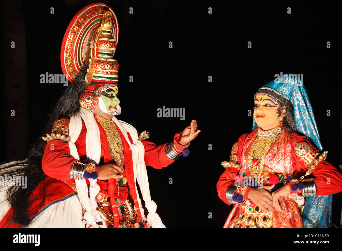 La danse Kathakali, caractère et Minukku Pachcha caractère, Kerala, Inde du sud, l'Asie Banque D'Images