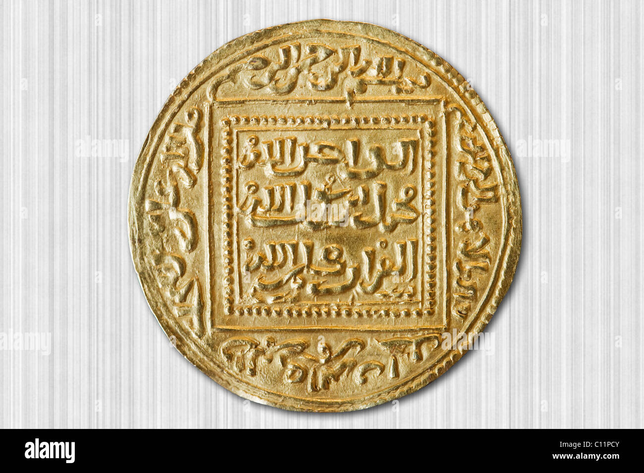 Ancienne pièce de monnaie dinar du 14e siècle Banque D'Images
