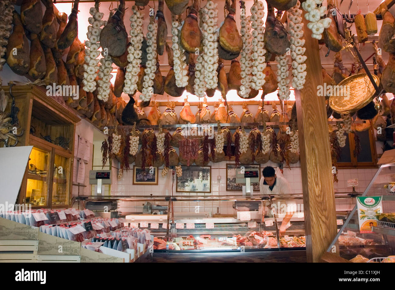 Jambon dans une crèche, Norcineria Falorni, Greve, Chianti, Toscane, Italie, Europe Banque D'Images