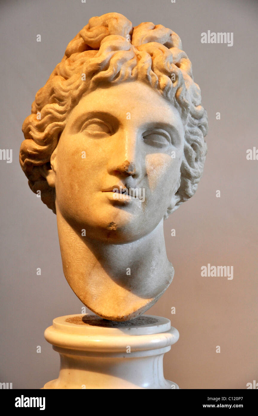 Ancien buste en marbre du dieu Apollon, Museo Palatino, Palatin, Rome, Latium, Italie, Europe Banque D'Images