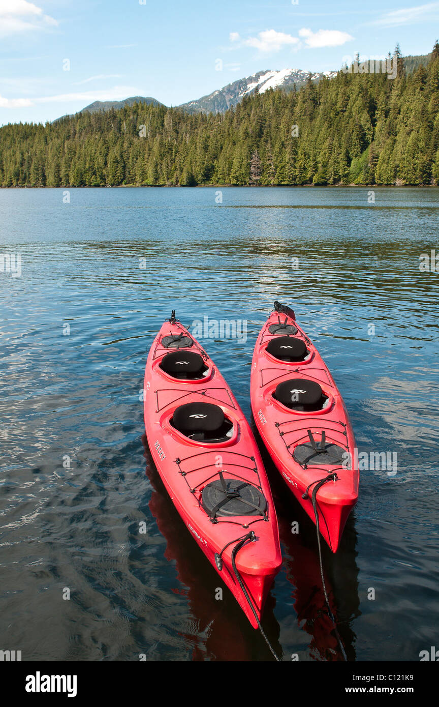 De l'Alaska. Kayak dans la baie, le Cleveland Oui région Péninsule du sud-est de l'Alaska. Banque D'Images