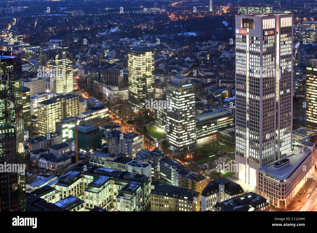 Gratte-ciel par Opernturm Propriété Tishman Speyer dans le quartier de Westend, Frankfurt am Main, Hesse, Germany, Europe Banque D'Images