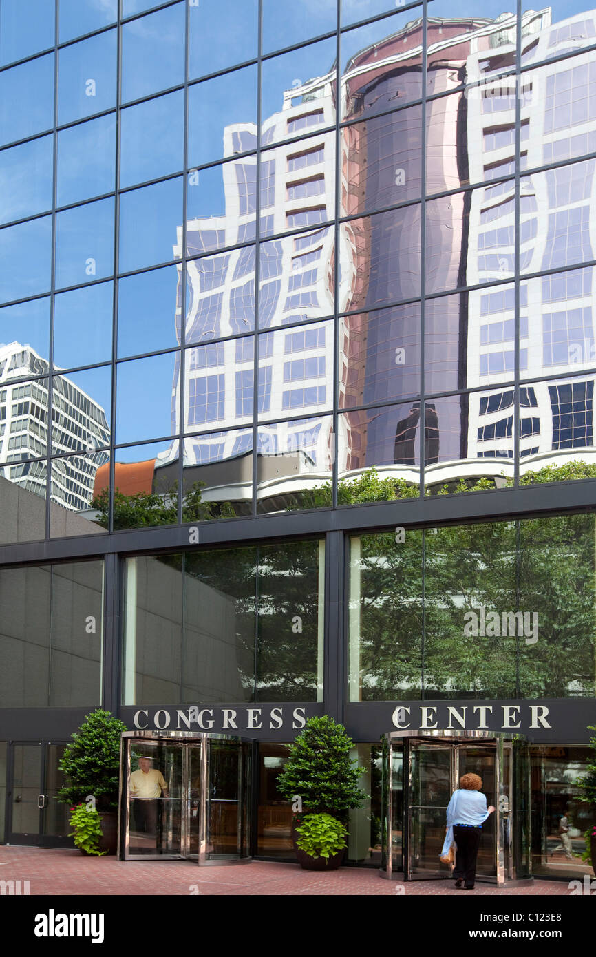 Centre des congrès de Portland, SW Main Street, Portland, Oregon, USA Banque D'Images