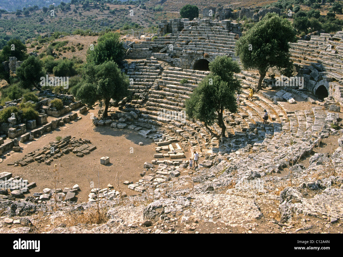 Les ruines de l'amphithéâtre Theatre Theatre de Kaunos, caunos caunos kaunus près de Dalyan en Turquie Banque D'Images