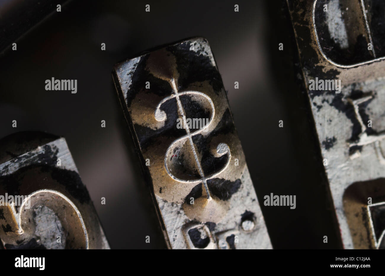 Close up of dollar sign on typewriter key Banque D'Images