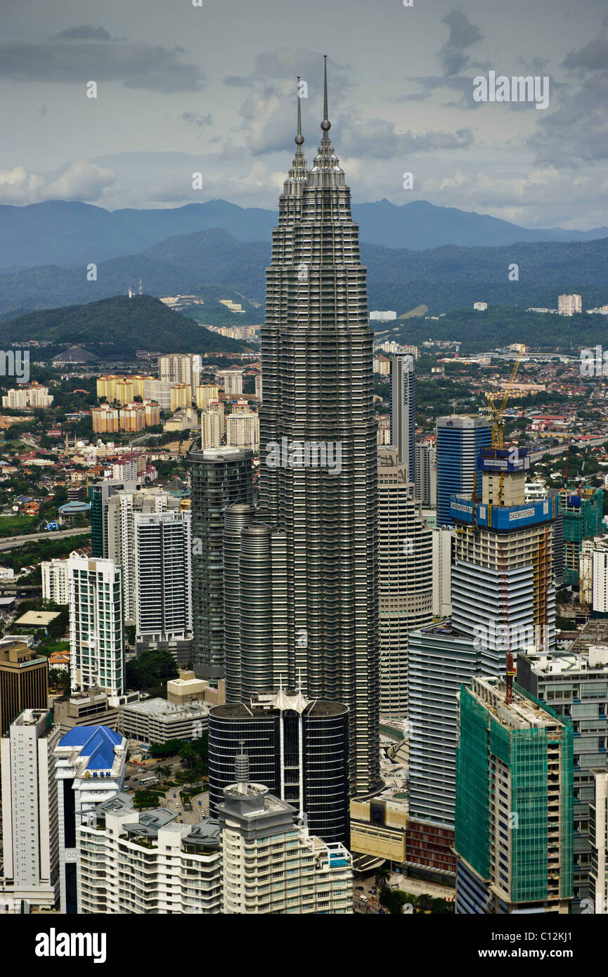 Les tours jumelles Petronas de Kuala Lumpur, tourné avec un Nikon D3S et de 14 à 24mm Banque D'Images