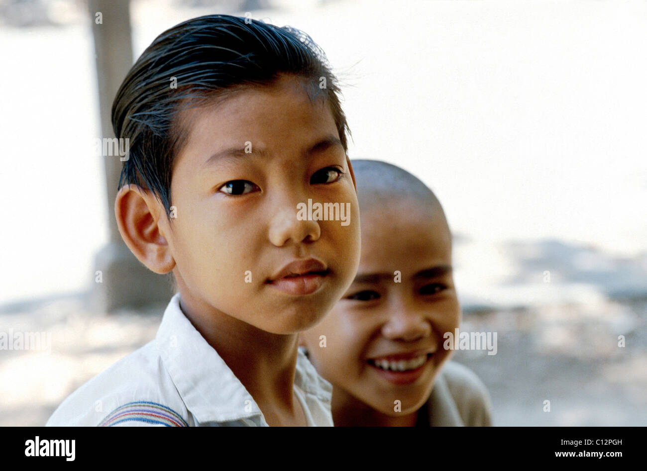 Les enfants à Saigon, Vietnam Banque D'Images