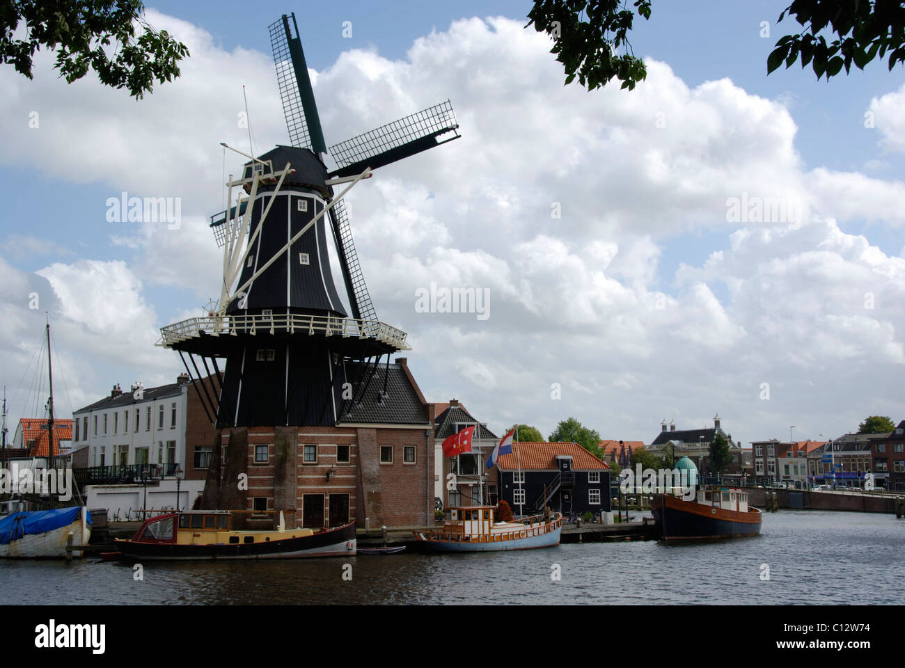 Canal de Haarlem et de Adriaan moulin, Hollande Banque D'Images