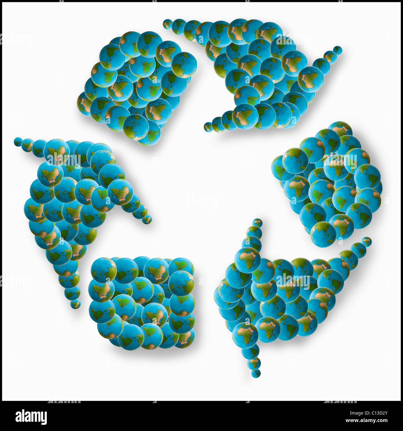 Studio Shot of recycling symbol made de globes Banque D'Images