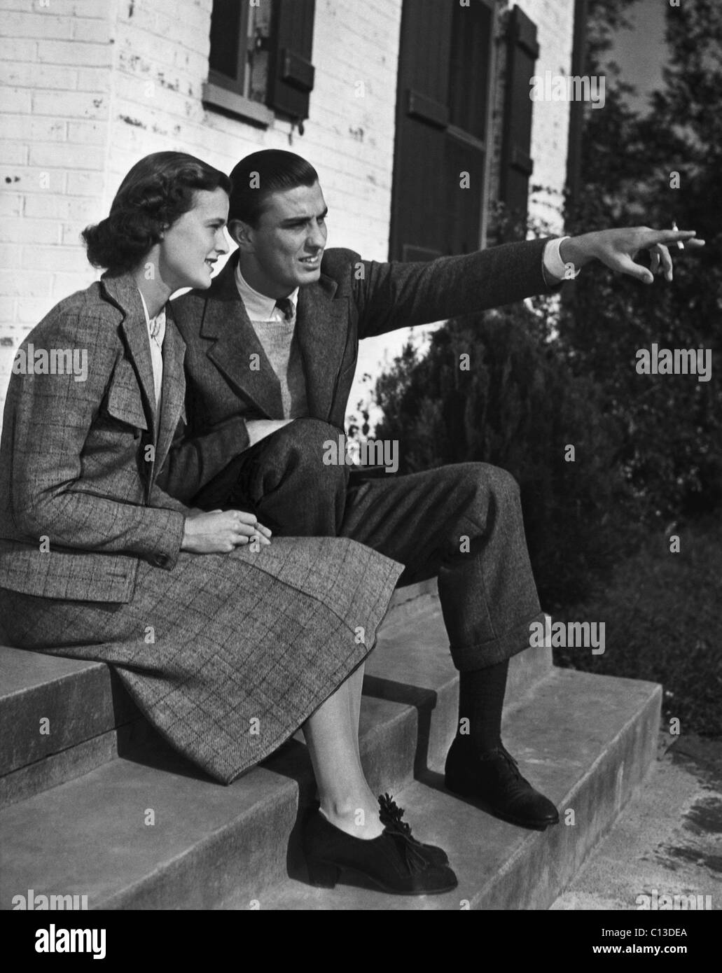 Présidence du FDR. Ethel du pont Roosevelt et Franklin Roosevelt, Jr. (fils du président américain Franklin Delano Roosevelt), fin Banque D'Images Présidence du FDR. Ethel du pont Roosevelt et Franklin Roosevelt, Jr. (fils du président américain Franklin Delano Roosevelt), fin Banque D'Images