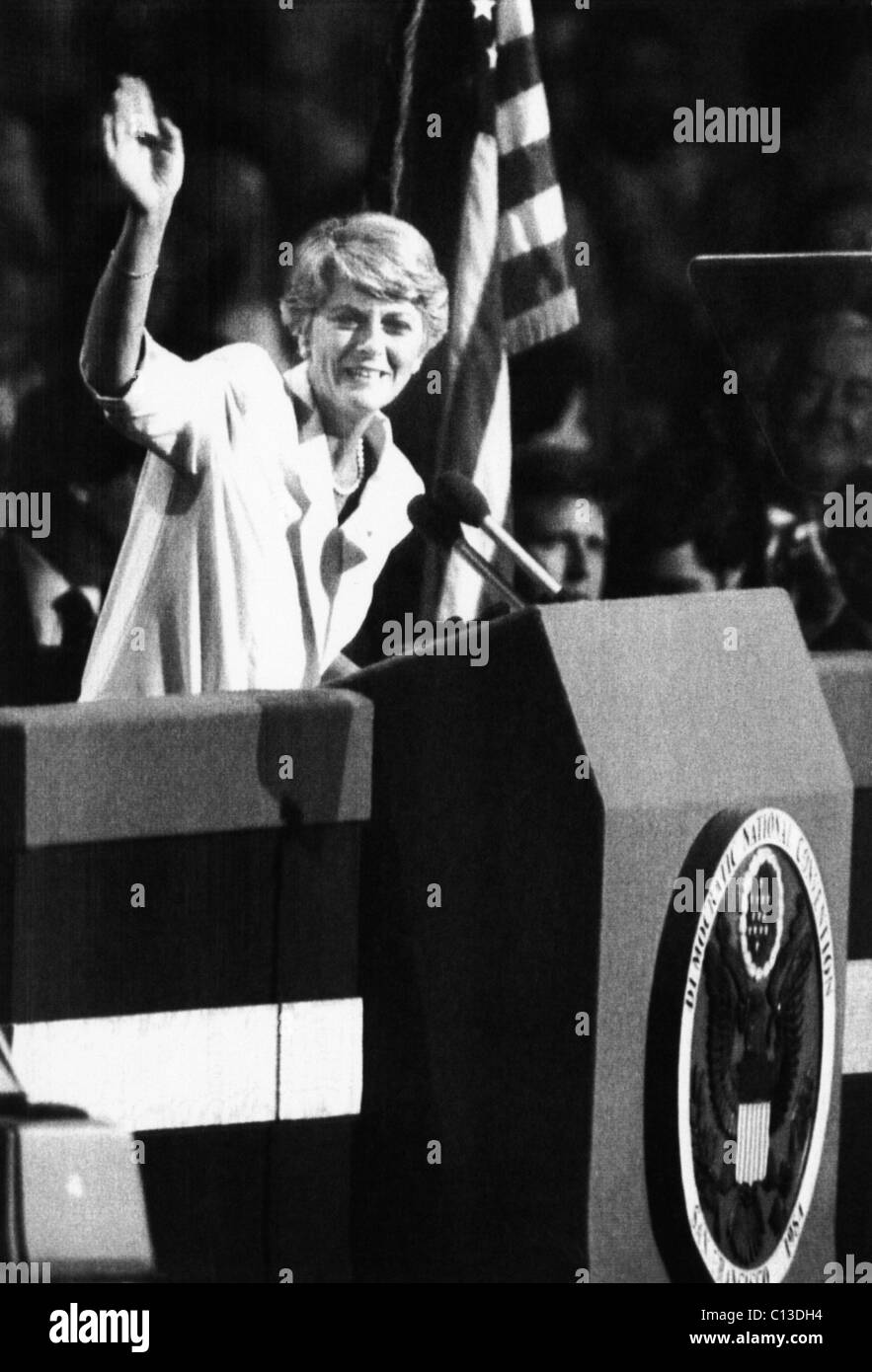Élections américaines. Membre du Congrès américain et candidate à la vice-présidence Geraldine Ferraro faire son discours d'acceptation à la Banque D'Images