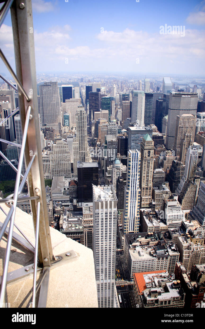 Avis de dans et autour de l'Empire State Building, Manhattan, New York, USA Banque D'Images