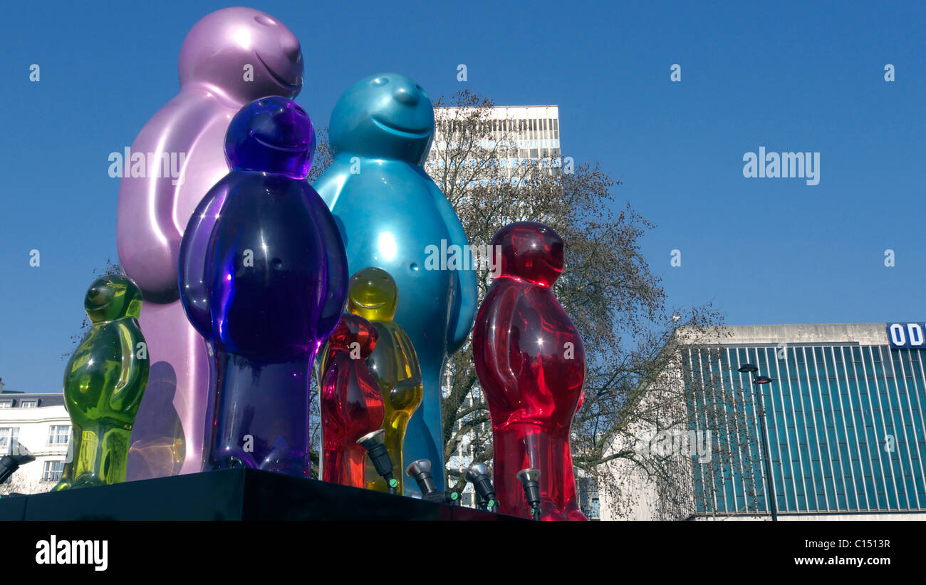 United Kingdom West London Marble arch statue d'une famille de jelly bean Banque D'Images