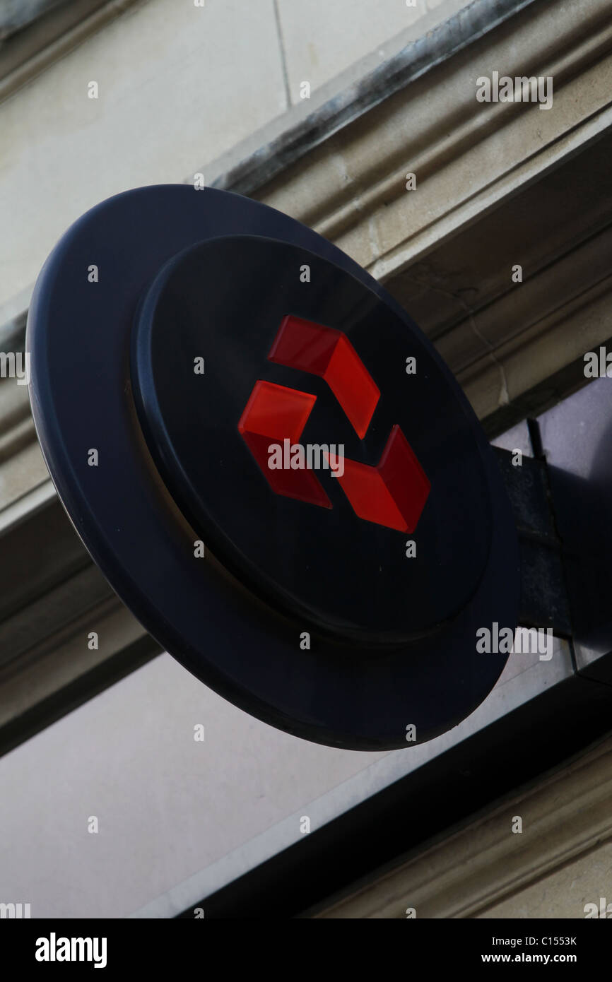 Vue générale d'une Banque Natwest signe et logo, Hove, East Sussex, UK. Banque D'Images