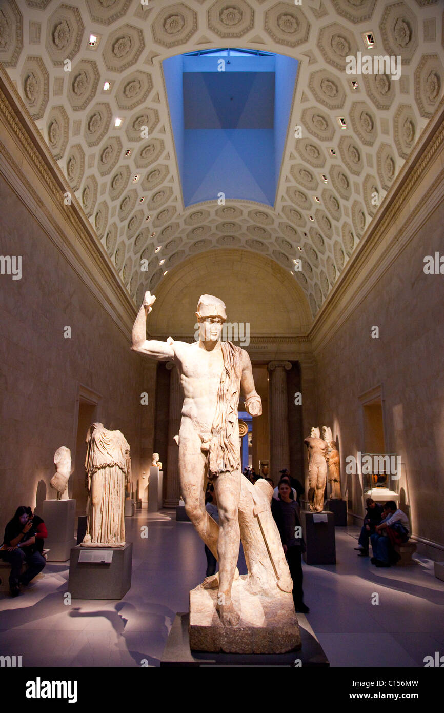 Statue en marbre d'un guerrier blessé, romaine, période d'Antonin, AD 138-181, Metropolitan Museum of Art, NEW YORK Banque D'Images