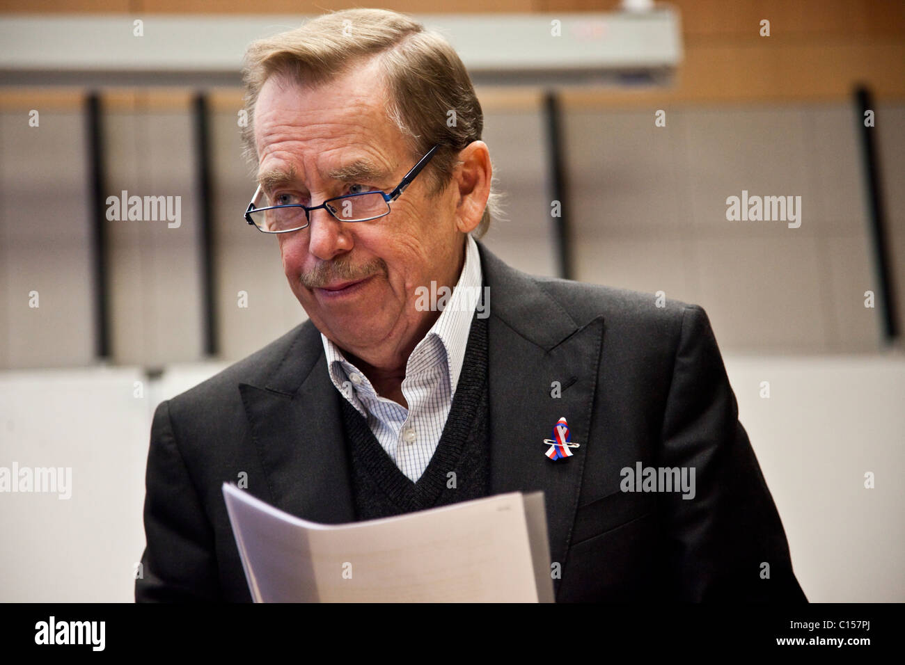 Vaclav Havel au Forum 2000 à Prague Banque D'Images