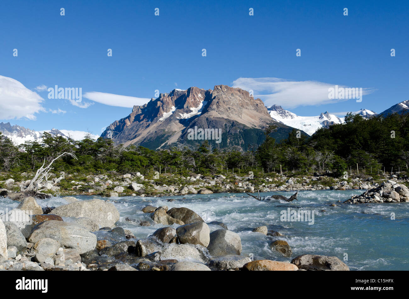 Torre Los Cerros Parc National Los Glaciares Patagonie Argentine torre-los-cerros-parc-national-los-glaciares-patagonie-argentine