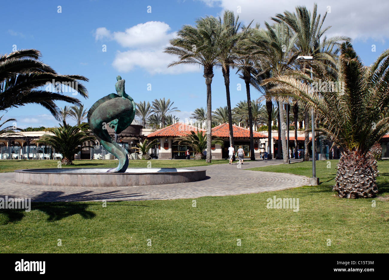 Les jardins du BOULEVARD EL Faro de Maspalomas, SUR L'ÎLE DE GRAN CANARIA. Banque D'Images