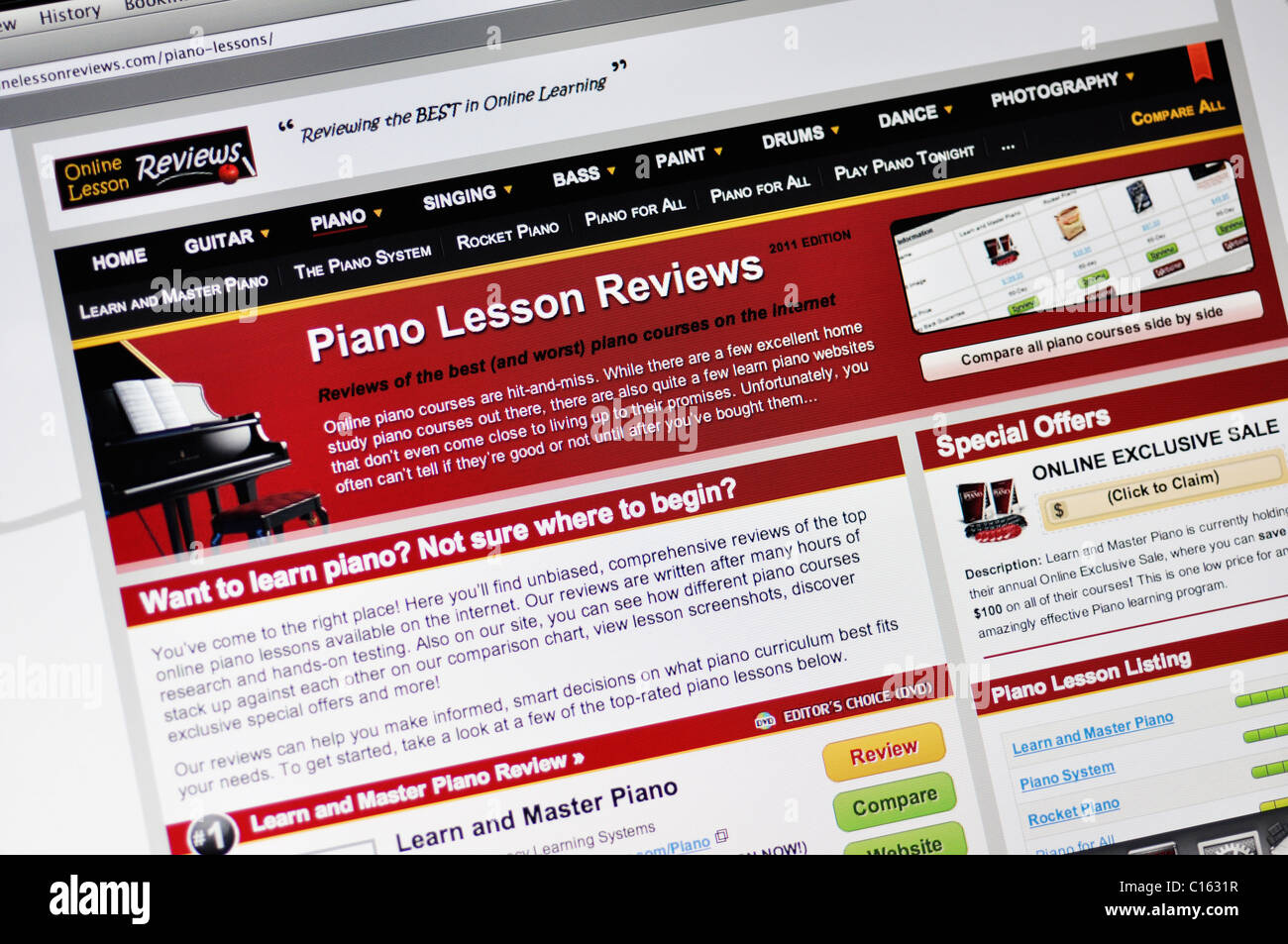 Onlinelessonreviews site leçons de piano Banque D'Images