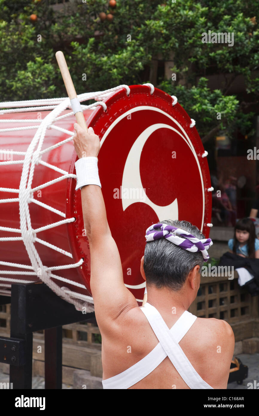 Le batteur japonais Taiko effectue au Centre Epcot, Walt Disney World Resort, Orlando, Floride Banque D'Images