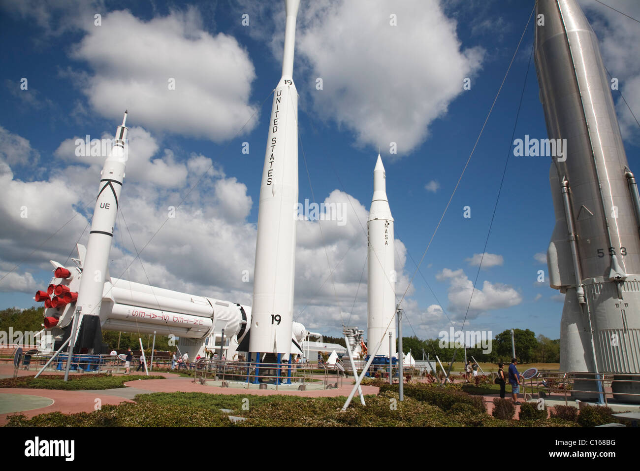 Jardin de fusée au NASA Visitor complex, John F Kennedy Space Center, Cap Canaveral, Floride Banque D'Images