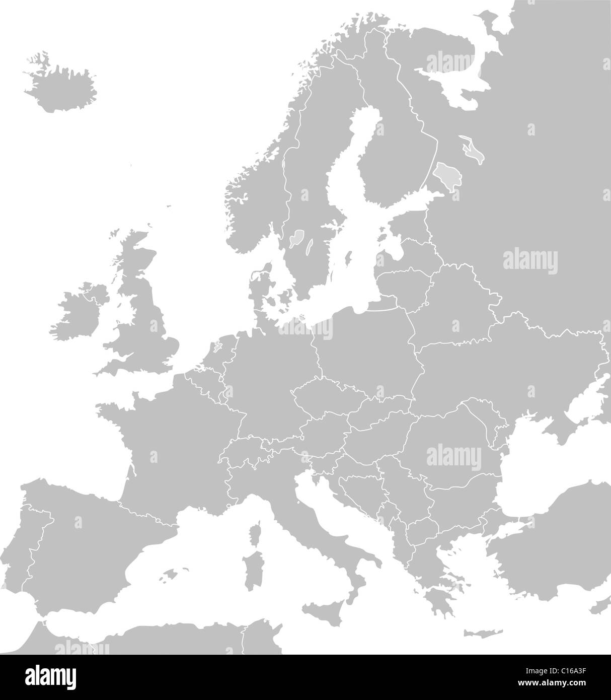 Carte illustrée de l'Europe en gris ou gris avec des frontières de pays ; fond blanc. Banque D'Images