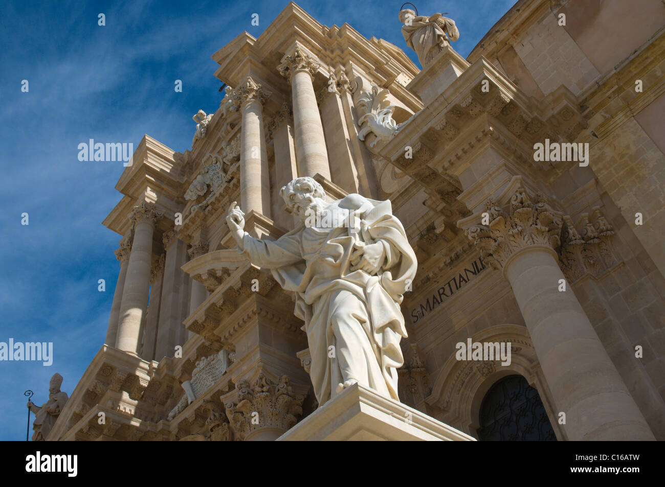 Extérieur Duomo place Piazza del Duomo l'île d'Ortygie Syracuse Sicile Italie Europe Banque D'Images