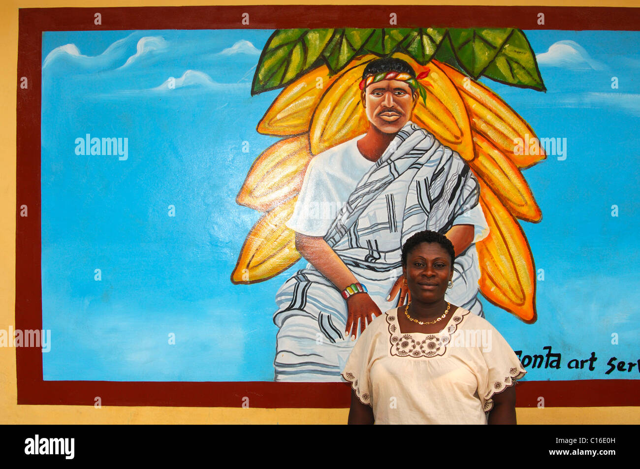 Fresque de Tetteh Quarshie, 1842-1892, fondateur de la culture du cacao au Ghana, avec son arrière-petite-fille, , Ghana, Afrique de l'Ouest Banque D'Images