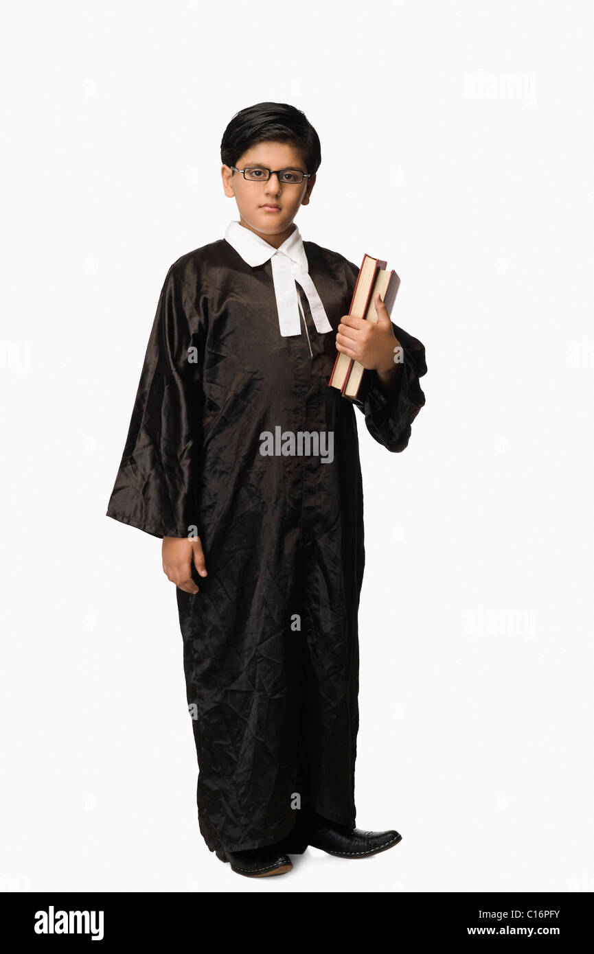 Portrait d'un garçon en uniforme de l'avocat Photo Stock - Alamy
