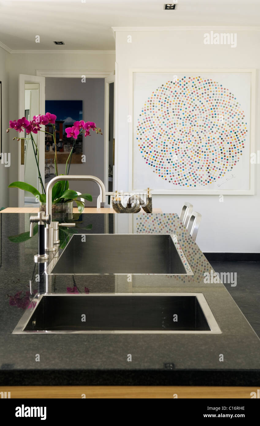 Appartement de collectionneur d'art avec des sculptures et des antiquités Banque D'Images