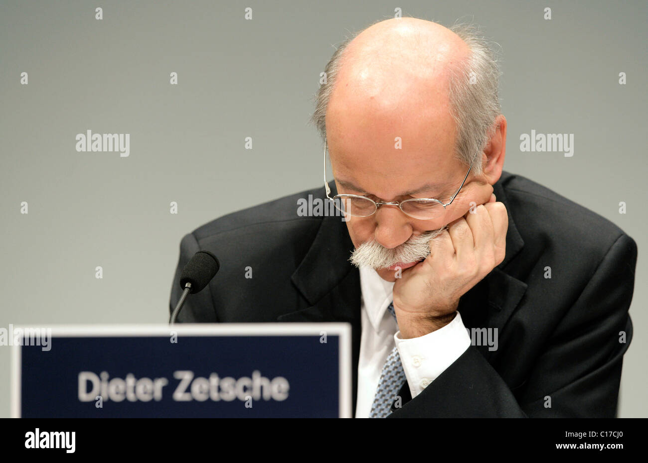 Dieter Zetsche, PDG de Daimler AG, au cours de la conférence de presse sur les résultats annuels sur 14/2/2008 Banque D'Images