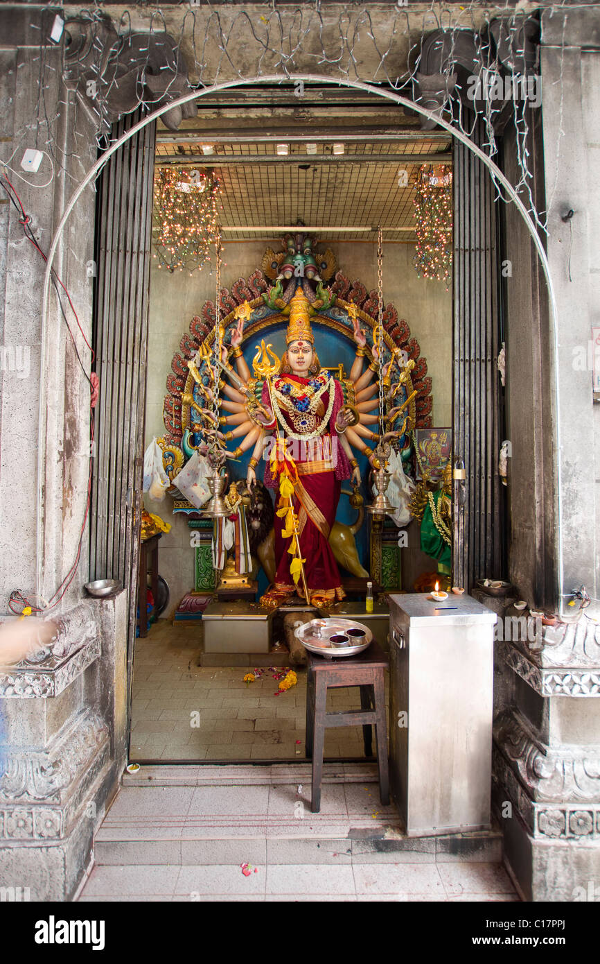 Bras de déesse dans mille Avalokiteśvara Hindu Temple Banque D'Images