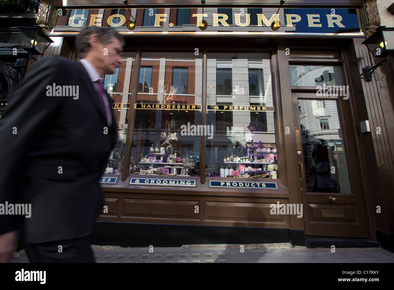 Geo f trumper là haut coiffure coiffure Banque D'Images