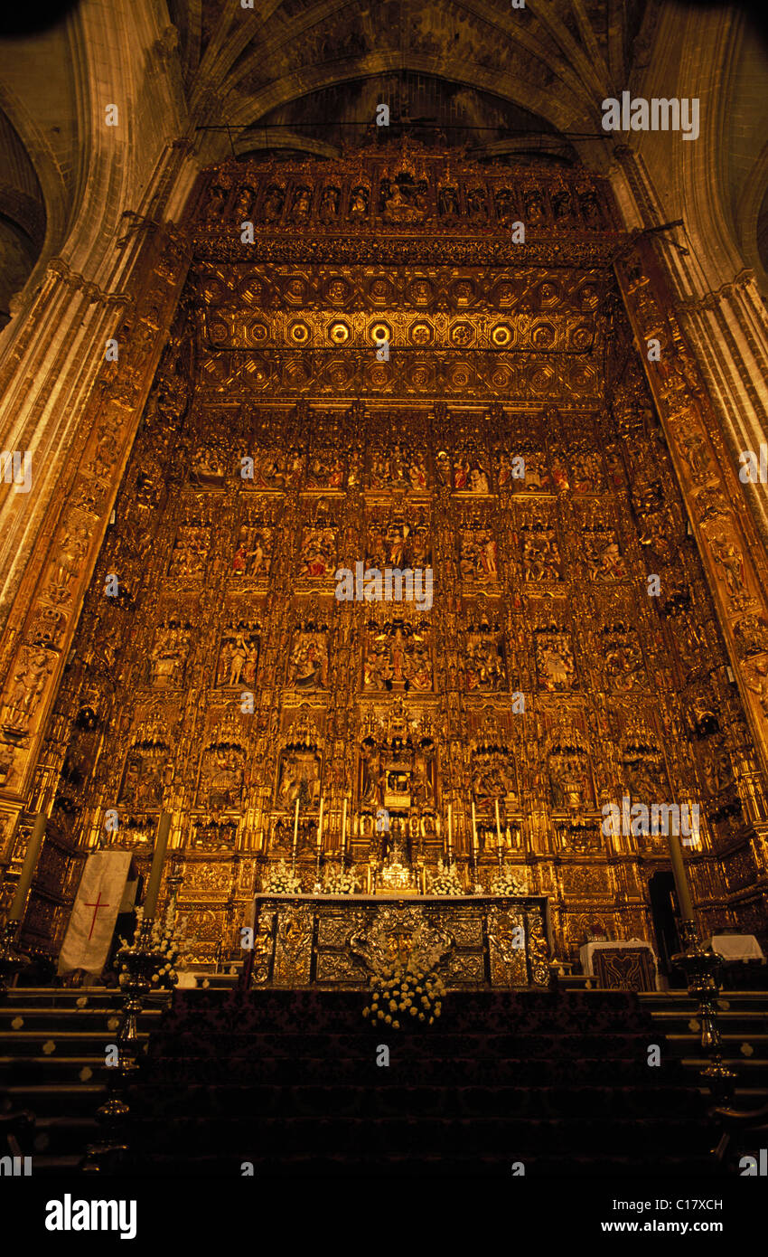 Espagne, Andalousie, Sevilla, la Capilla Mayor, au coeur de la cathédrale, le retable le plus élevé du monde. Banque D'Images