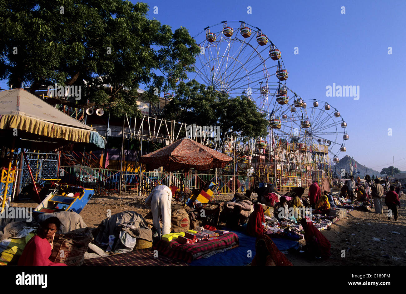 L'Inde, Rajasthan, camel foire de Pushkar, les grandes roues de la fête foraine Banque D'Images
