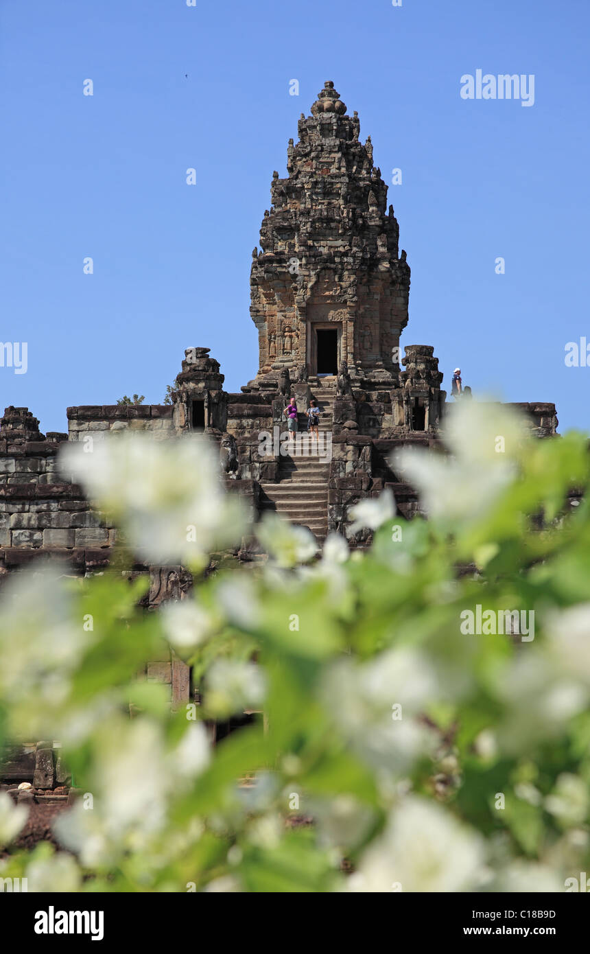 Temple de Bakhong, partie de la groupe Roluos à Angkor Banque D'Images