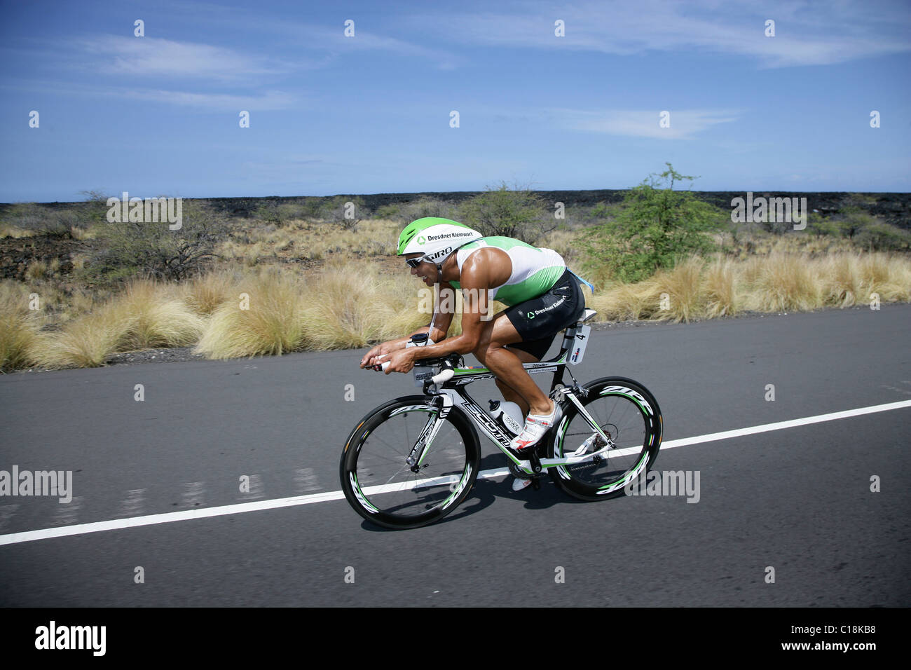 Norman Stadler, l'Allemagne, sur le Ironman-Triathlon-stretch vélo Championnat du monde, a pris la 13e place avec un temps de 8:44:04 Banque D'Images