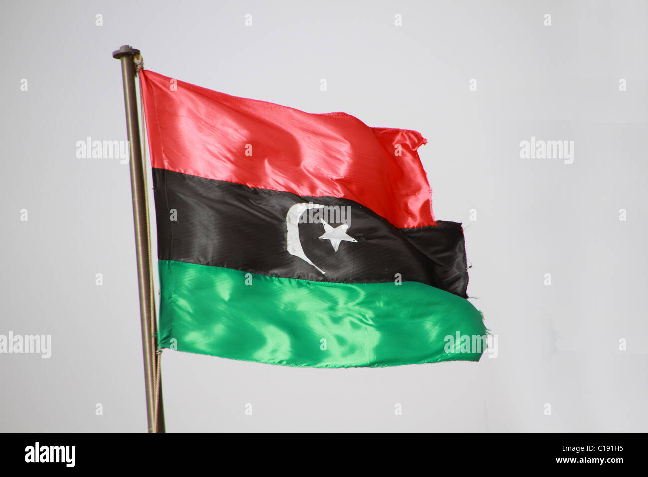 Le nouveau drapeau rebelle de Libye Banque D'Images