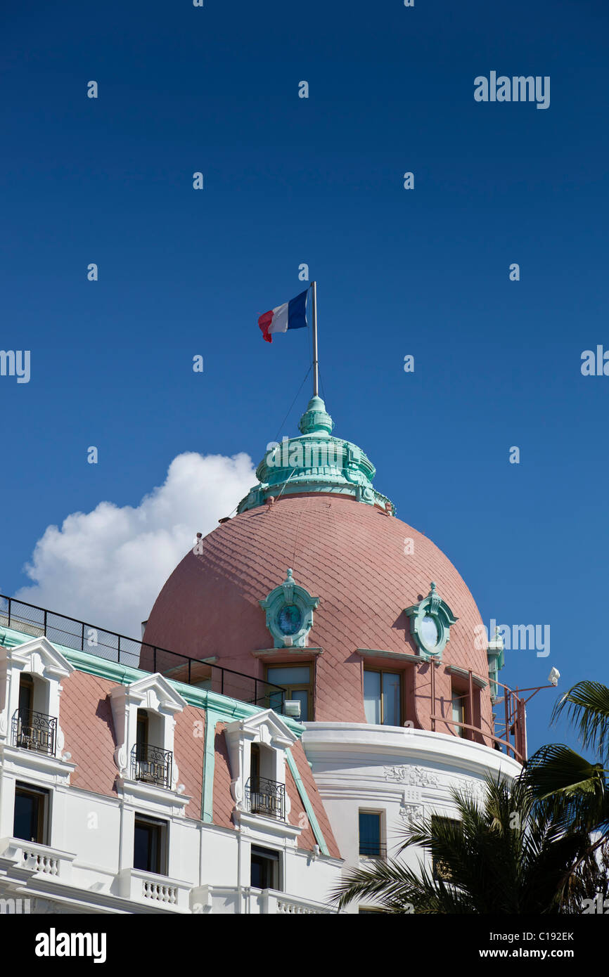 Conception de toit orné de l'hôtel Negresco, Nice, Alpes-Maritime, France. Banque D'Images